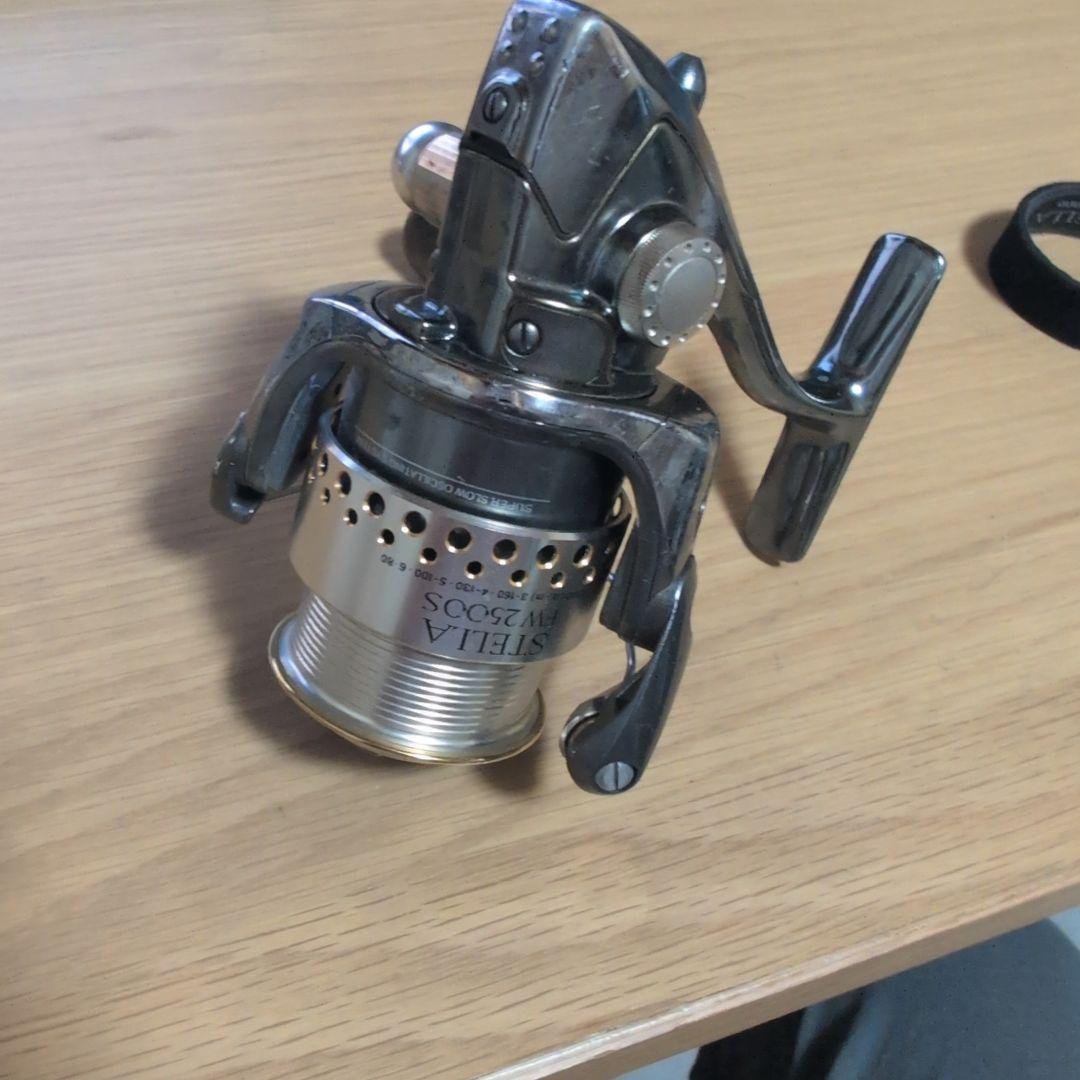 超美品 シマノ 01ステラFW2500S 夢屋ハンドル