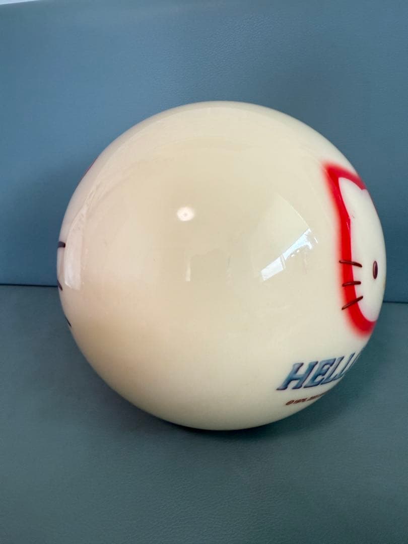 レアHello Kittyハローキティ ボウリングボール 8ポンド