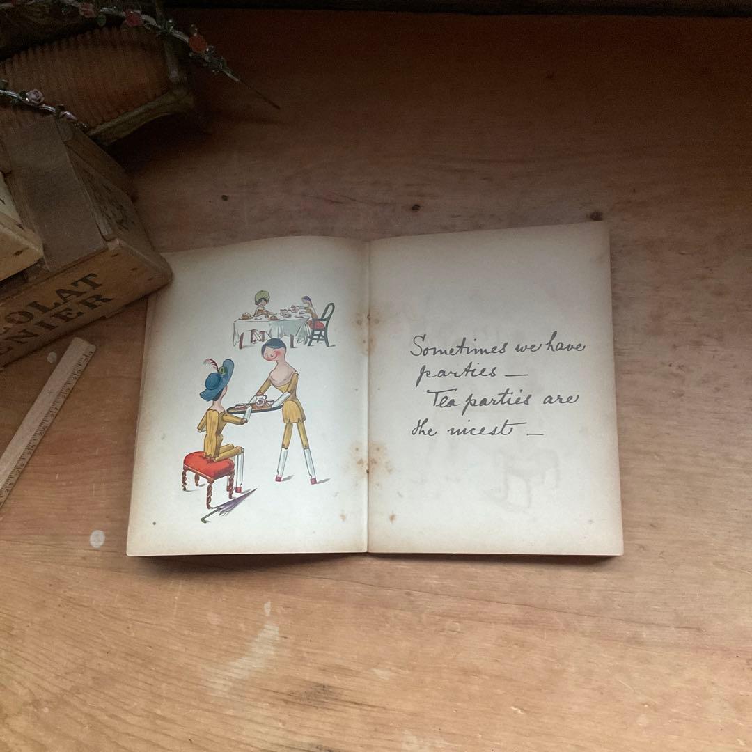 アンティークペグドール絵本　me and Catharine Susan