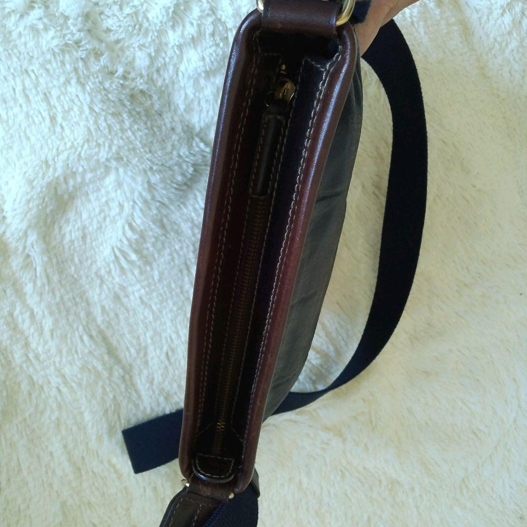 ダニエルアンドボブ　ショルダーバッグ レザー型押し 濃ネイビー