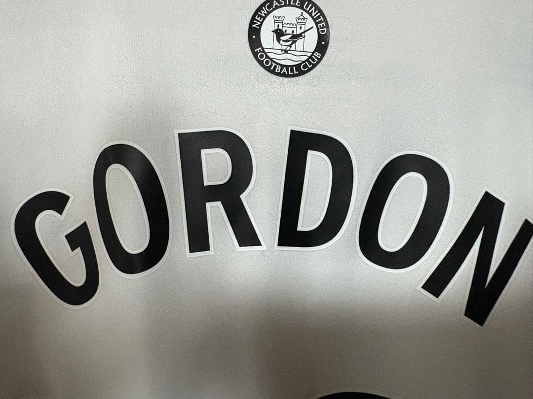 【新品】ニューカッスル 24/25 10番　フルパッチ　正規品