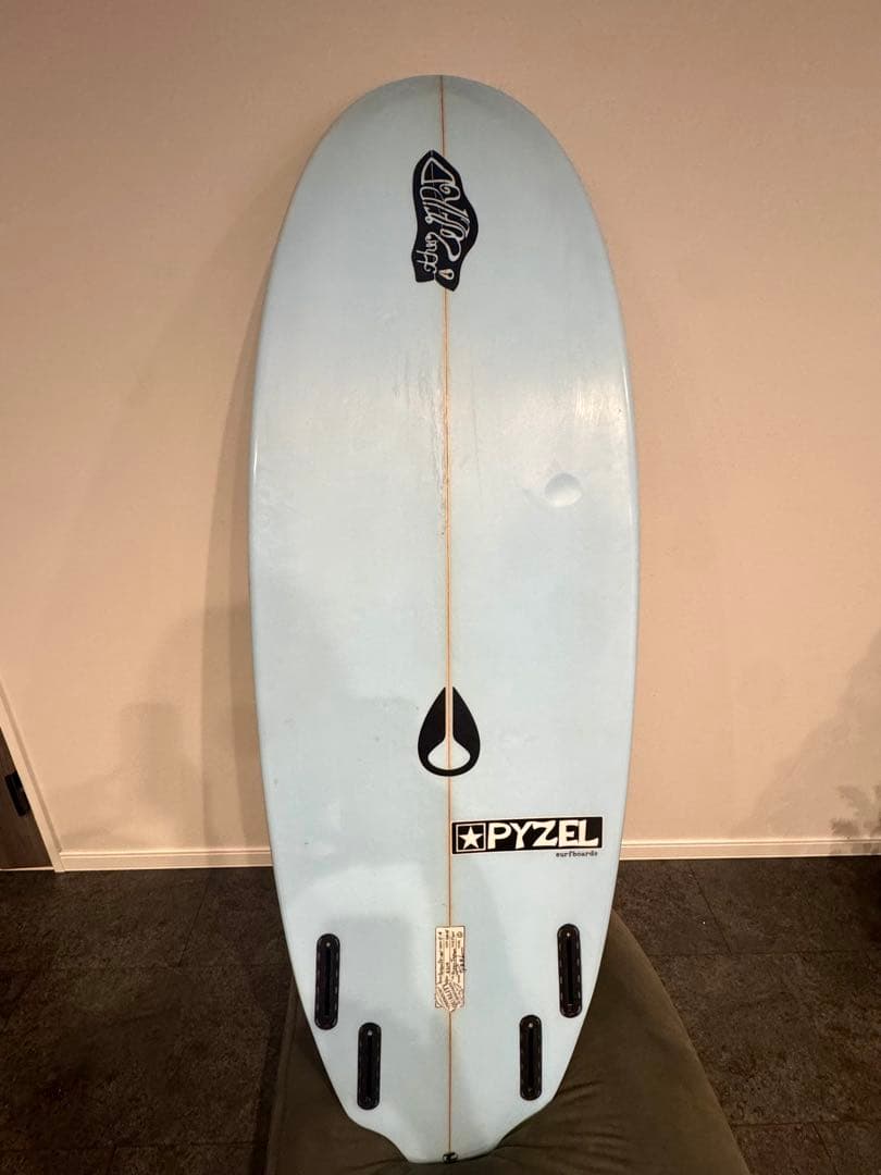 PYZEL 【screwd】5.4f 年末SALE 格安ボード　手渡し