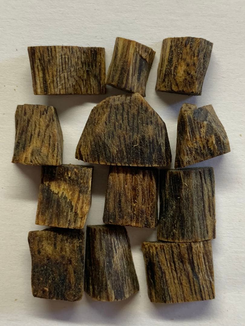 極上緑油伽羅 沈香原木 香木 重さ:3.2g(本物証明)