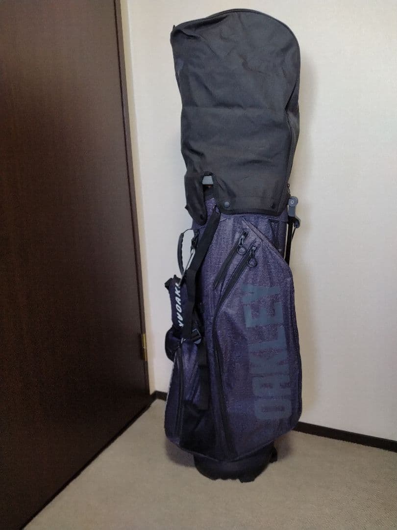 Oakley スタンドバッグ ダークグレー/ブラック