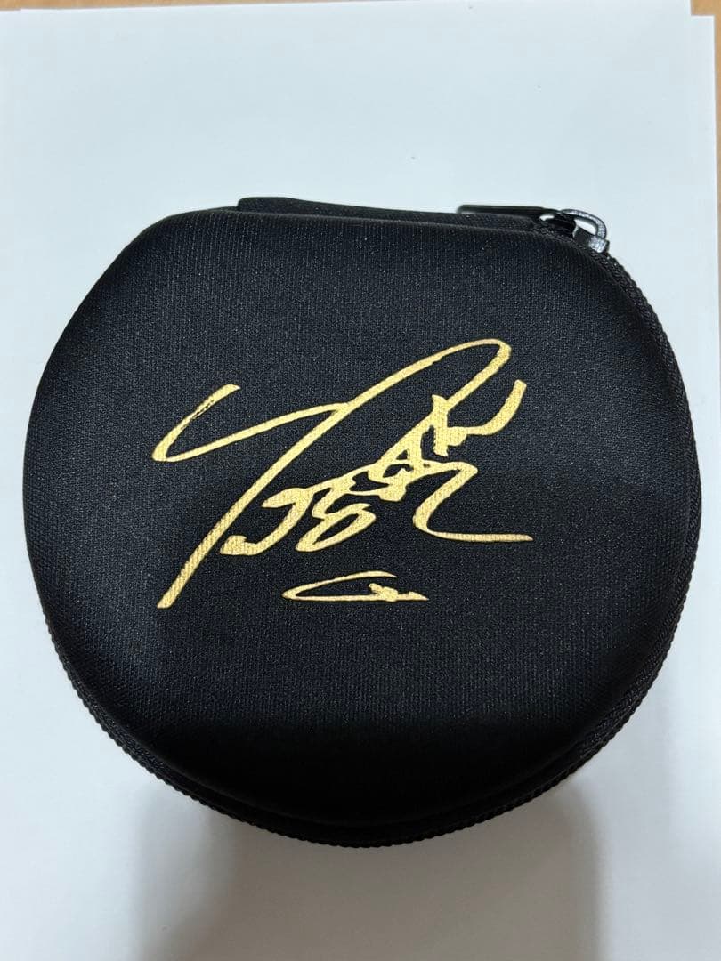 羽生結弦　ファイテン　RAKUWAネック　ウイングス