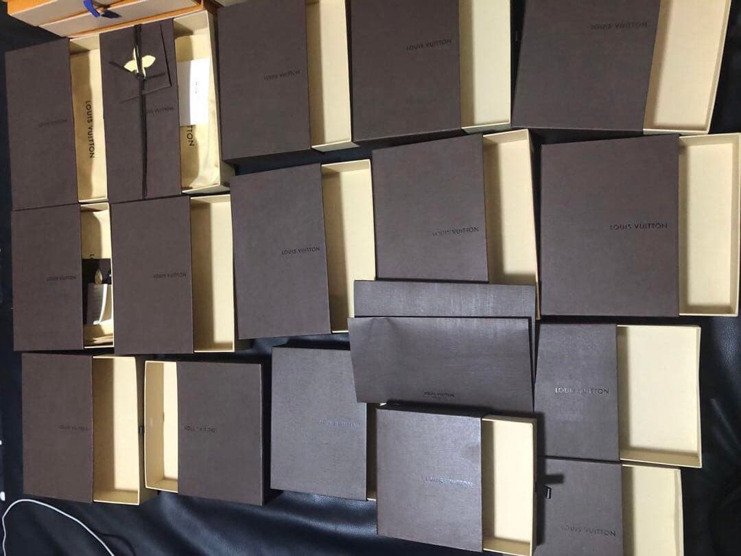 難あり品　ルイヴィトン　お財布、小物等用箱　41箱