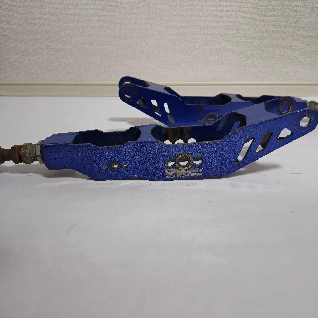 Megan Racing 210 クラウン 調整式リアロアアーム