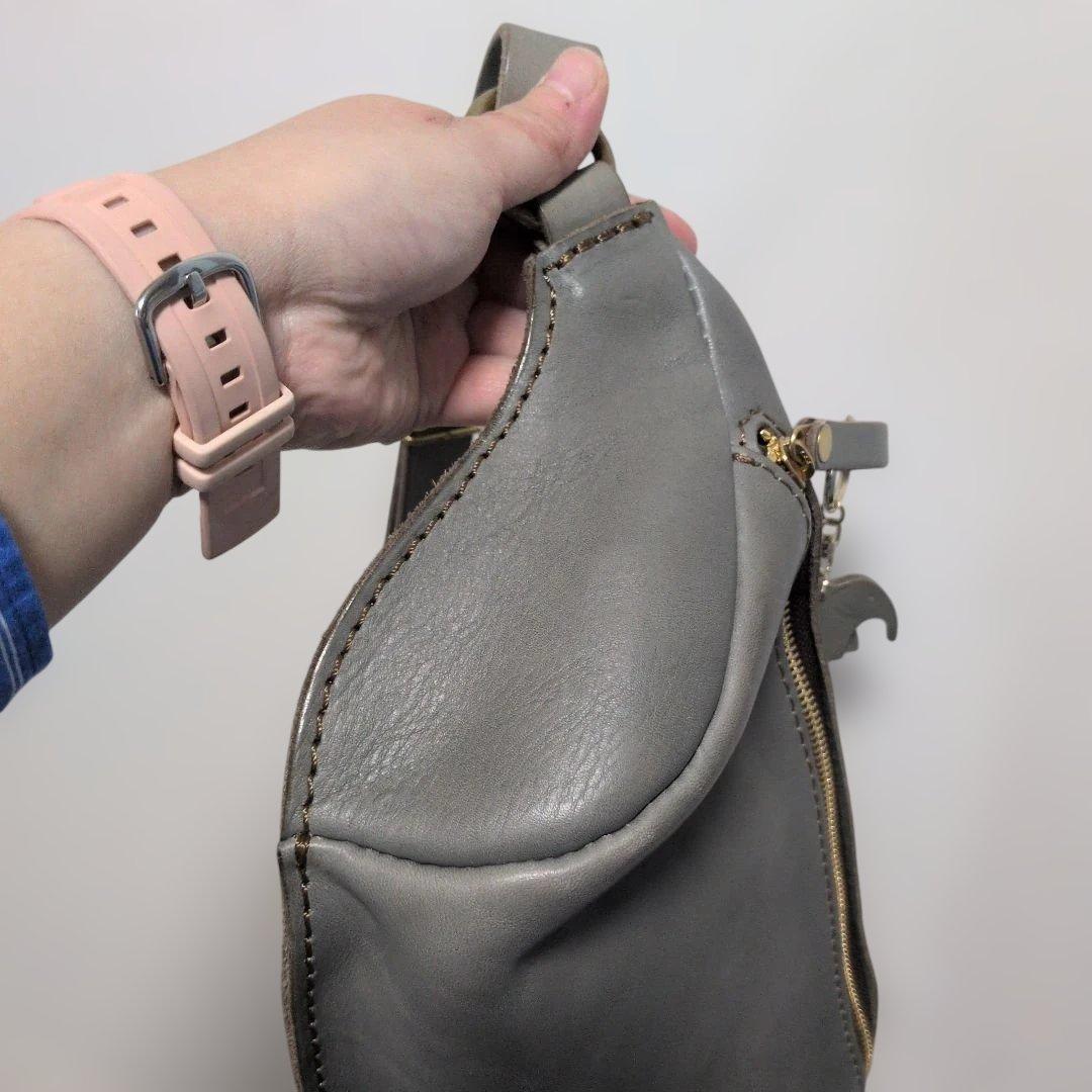 猫*猫様 HERZ　ヘルツ　アイビーグレー　限定　マチ・ボディバッグ(NSB-1