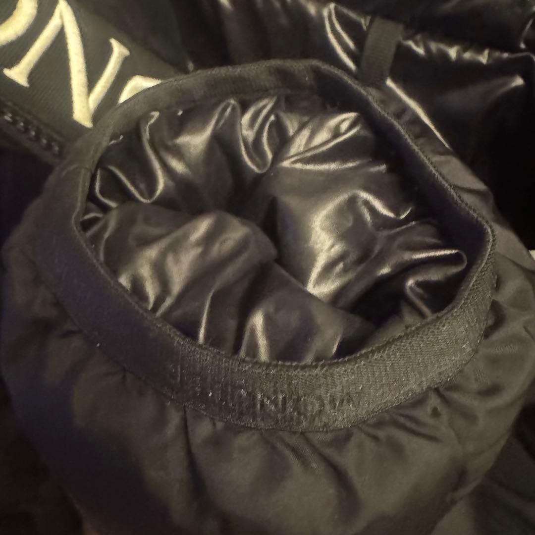 MONCLER/MONTCLA（モンクラー）ブラック ダウンジャケット