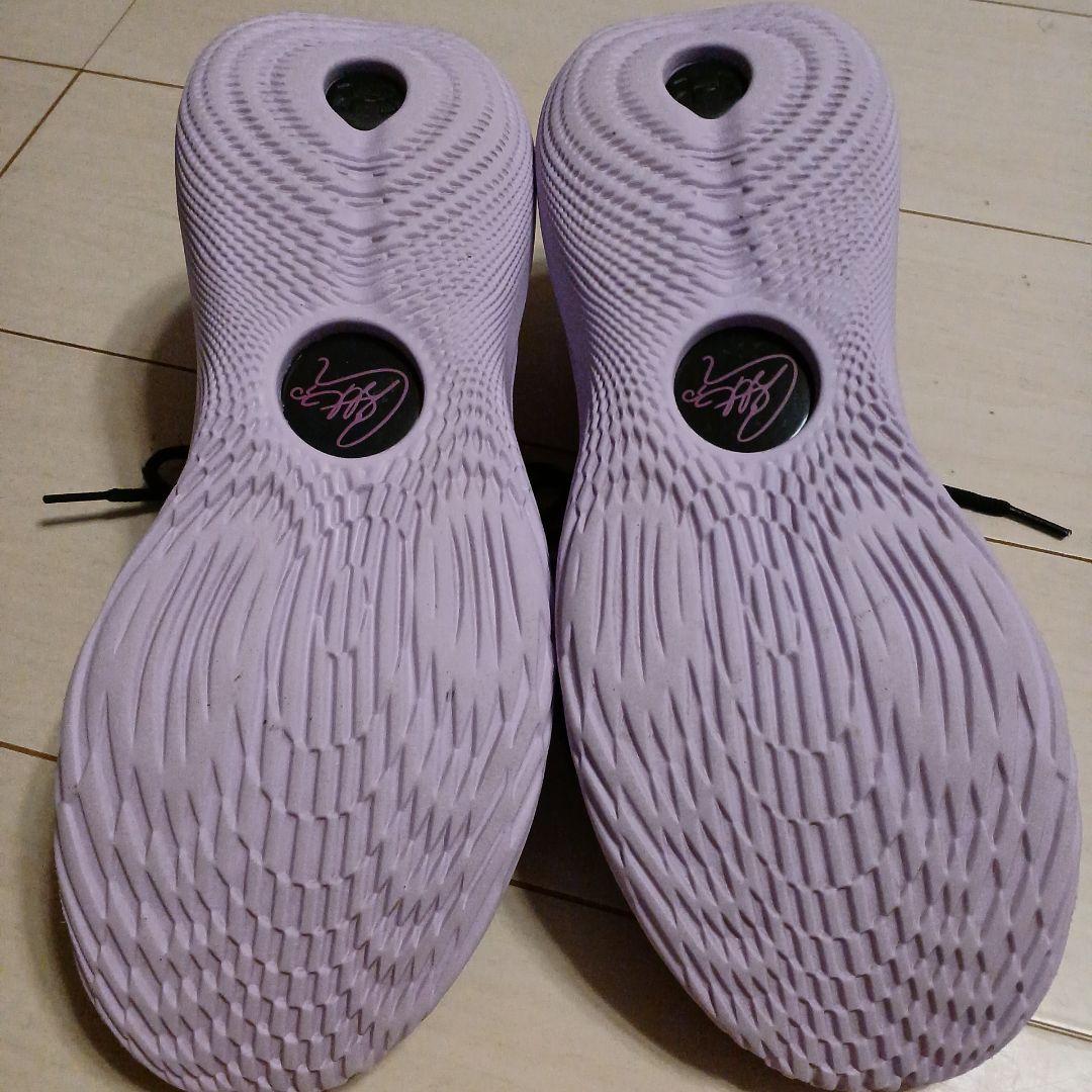 専用本日中にご購入下さいカリー11バスケットボールシューズ ピンク/ブラック