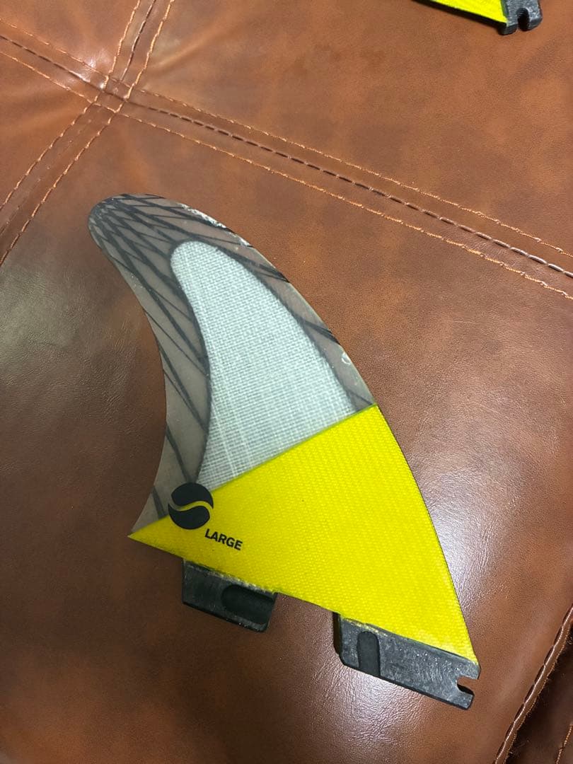 FCS II Carver サーフボードフィン 3枚セット