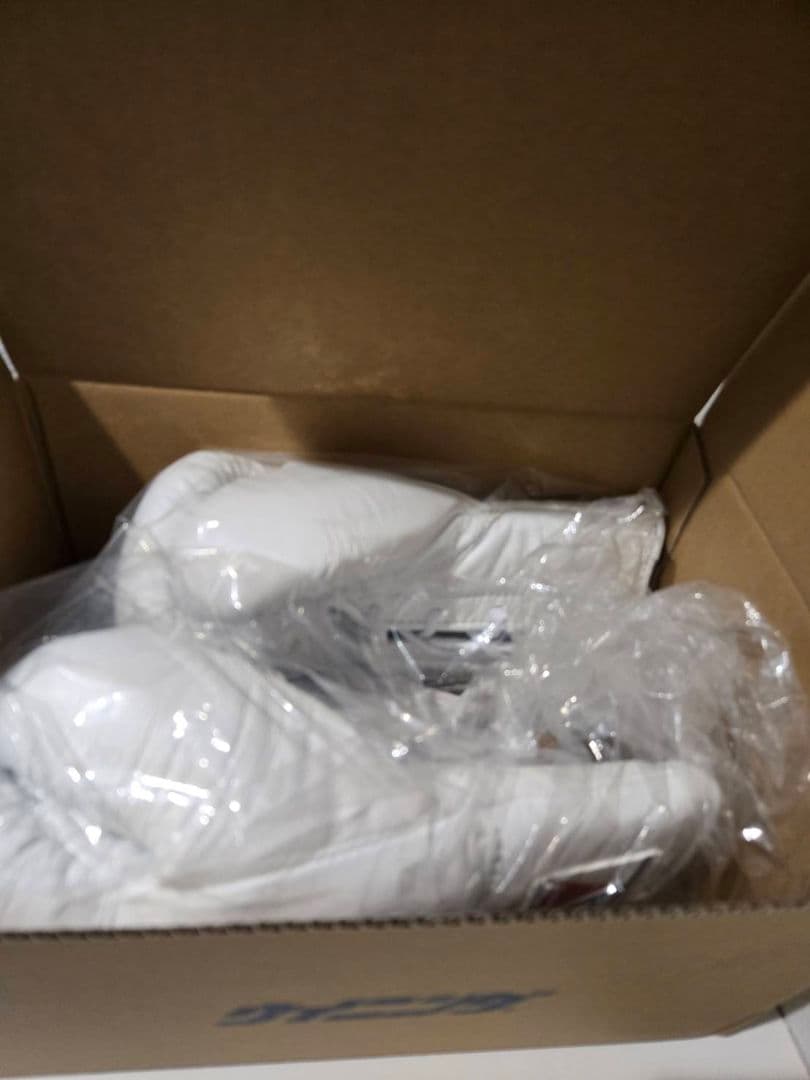 Winning ウイニング ボクシンググローブ 8oz 白 MS-200