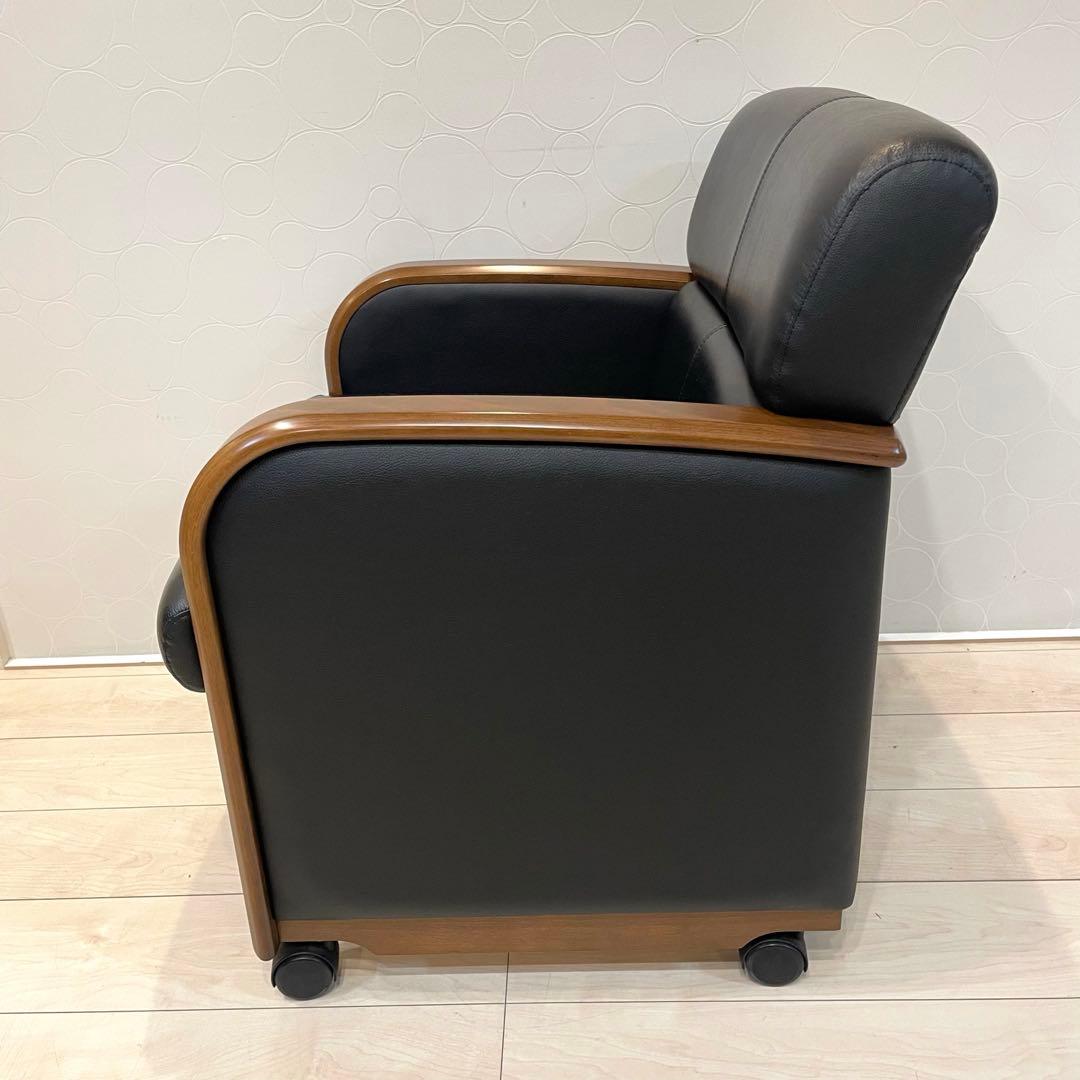 【美品】KOKUYO EARA ミーティングチェア 椅子 木肘 キャスター付 ②