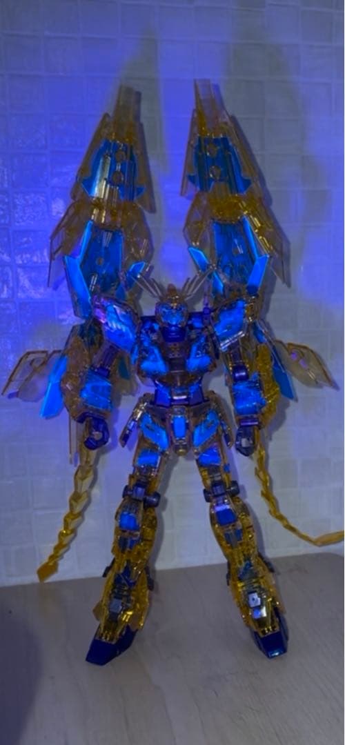 ユニコーンガンダム　フェネクス　クリア　ＵＶ発光