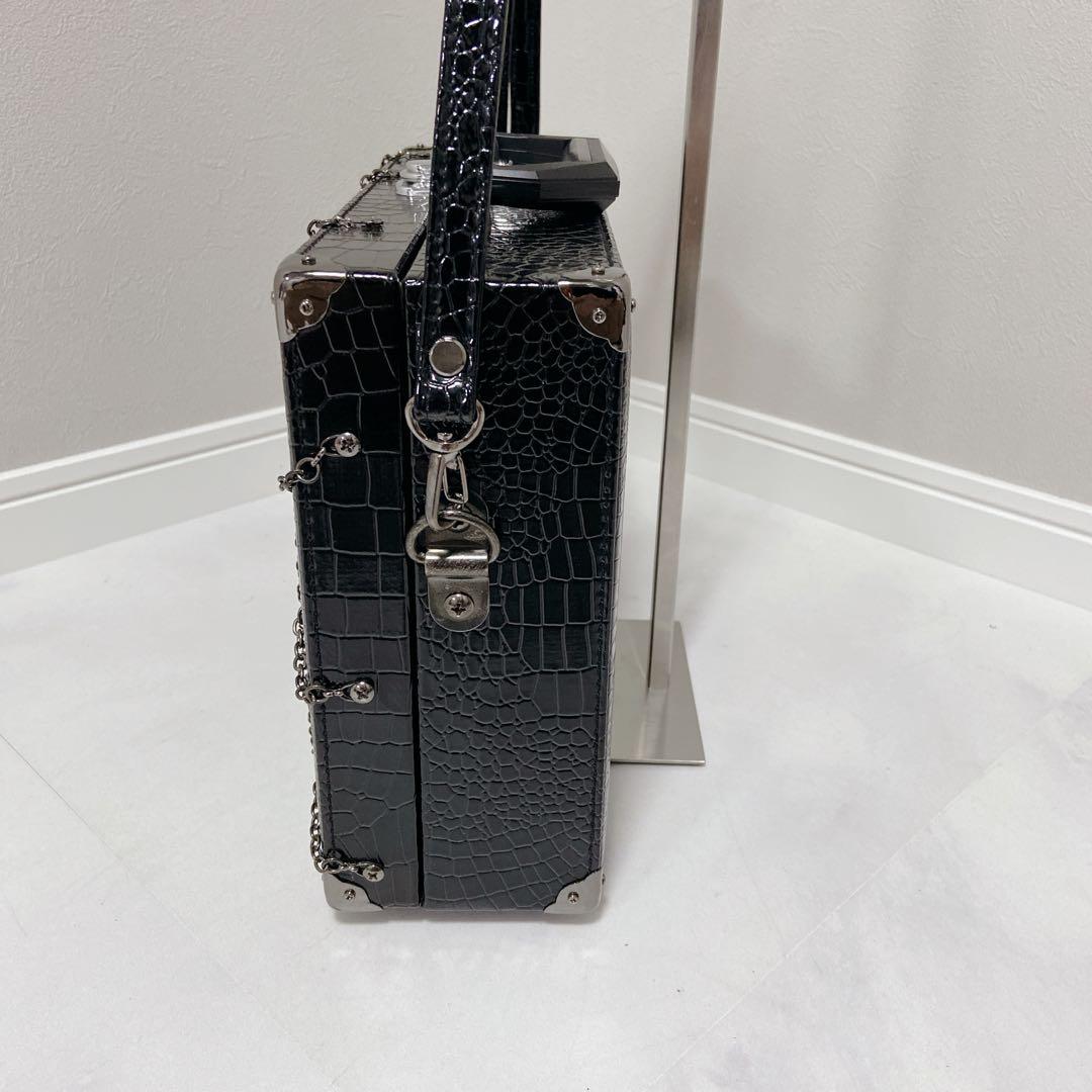 BPN 蜘蛛の巣　チェーン装飾　トランクバッグ　ゴシック系