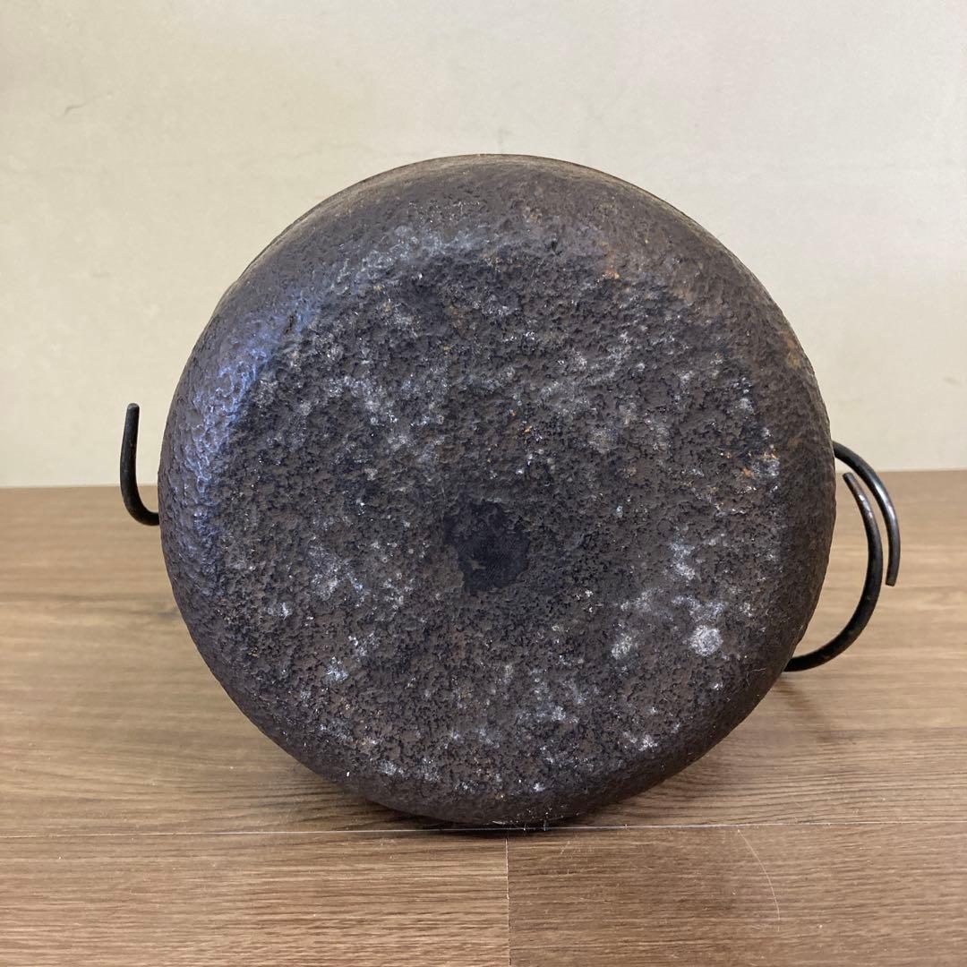 E-1 【希少】茶道具 茶釜 鉄釜 志きの釜 桐肌風 吊り手・蓋付き アンティー