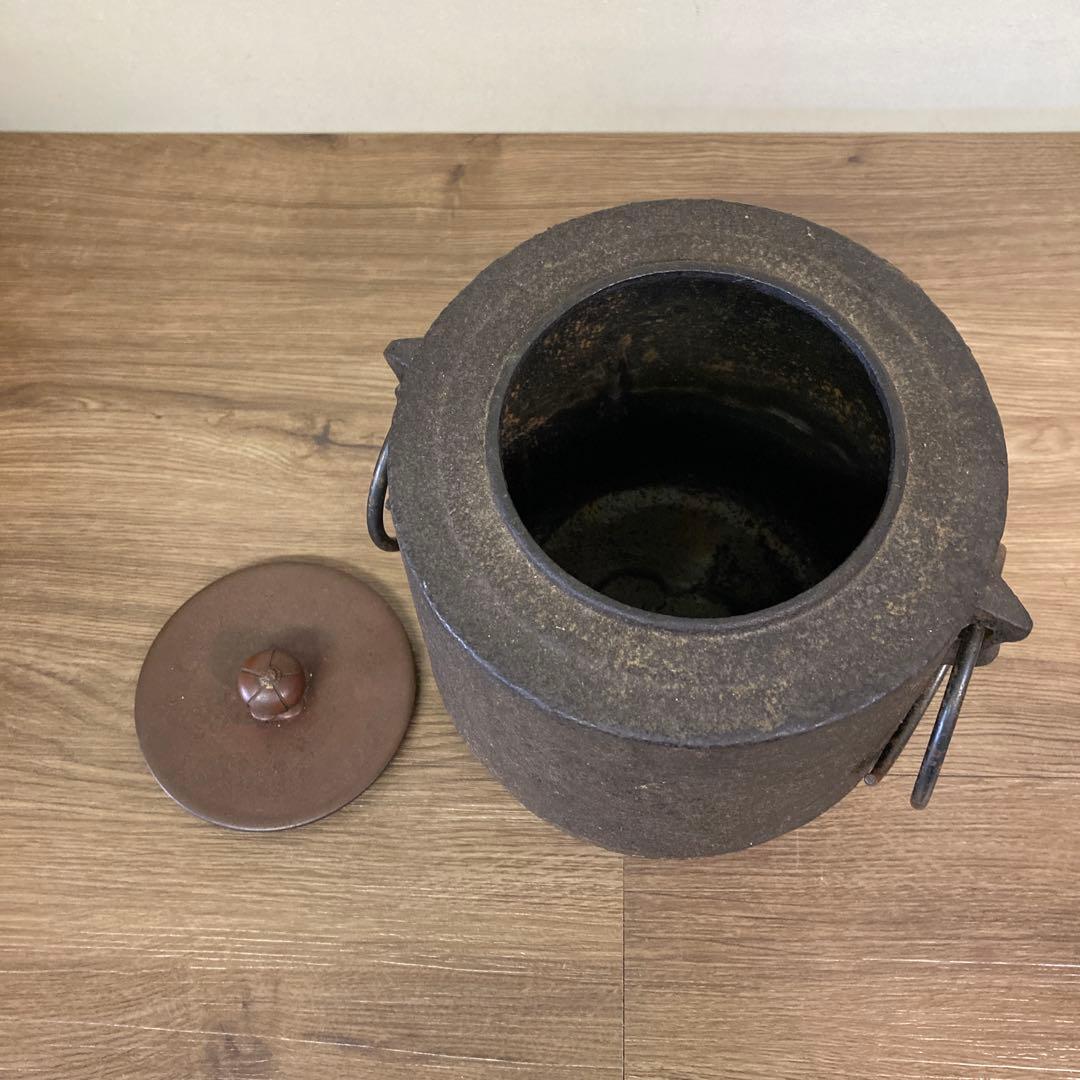 E-1 【希少】茶道具 茶釜 鉄釜 志きの釜 桐肌風 吊り手・蓋付き アンティー