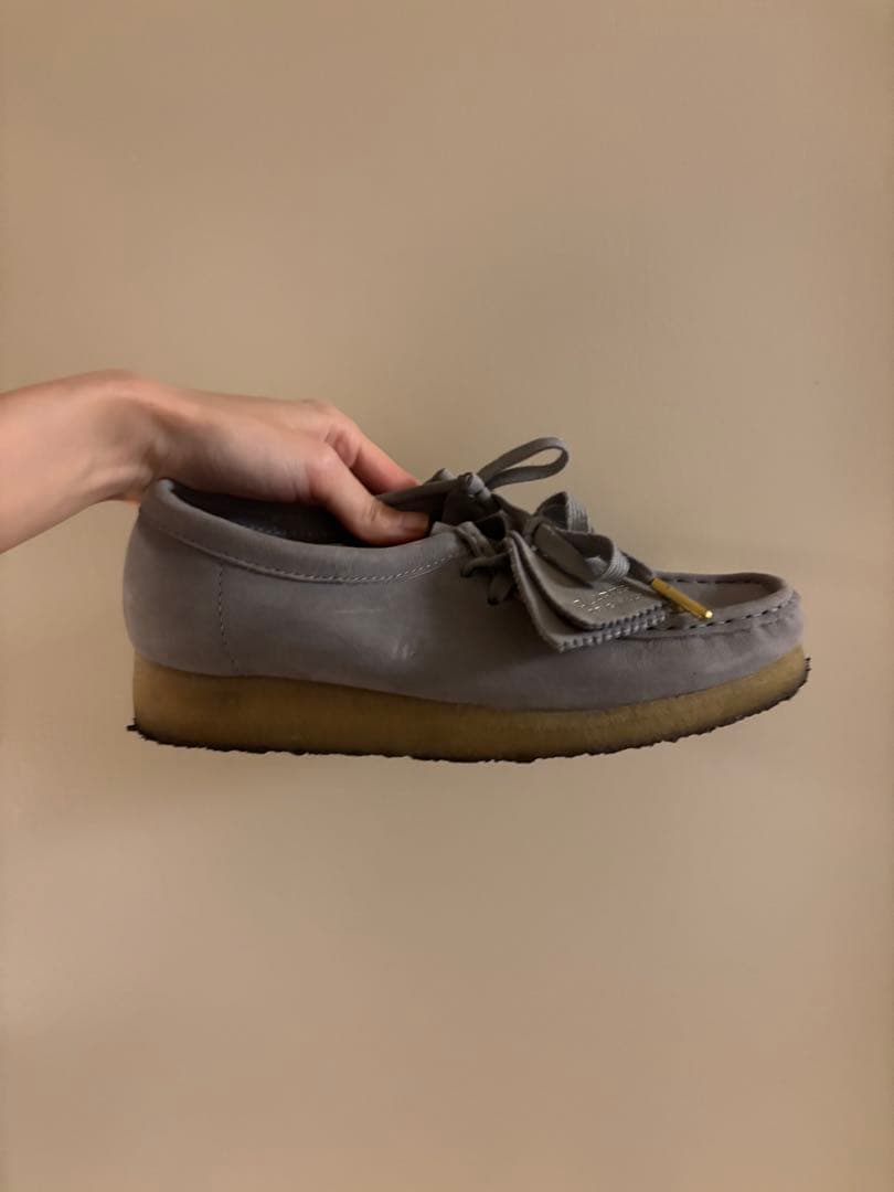 CLARKS ORIGINALS グレー スエード モカシン