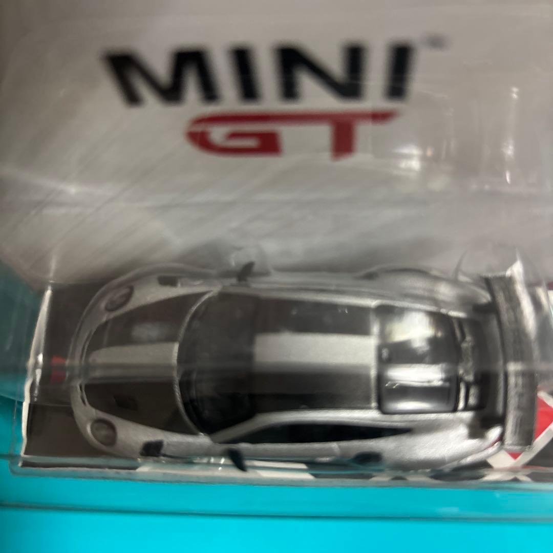 MINIGT Porsche 911 GT2 RS GTシルバーメタリック