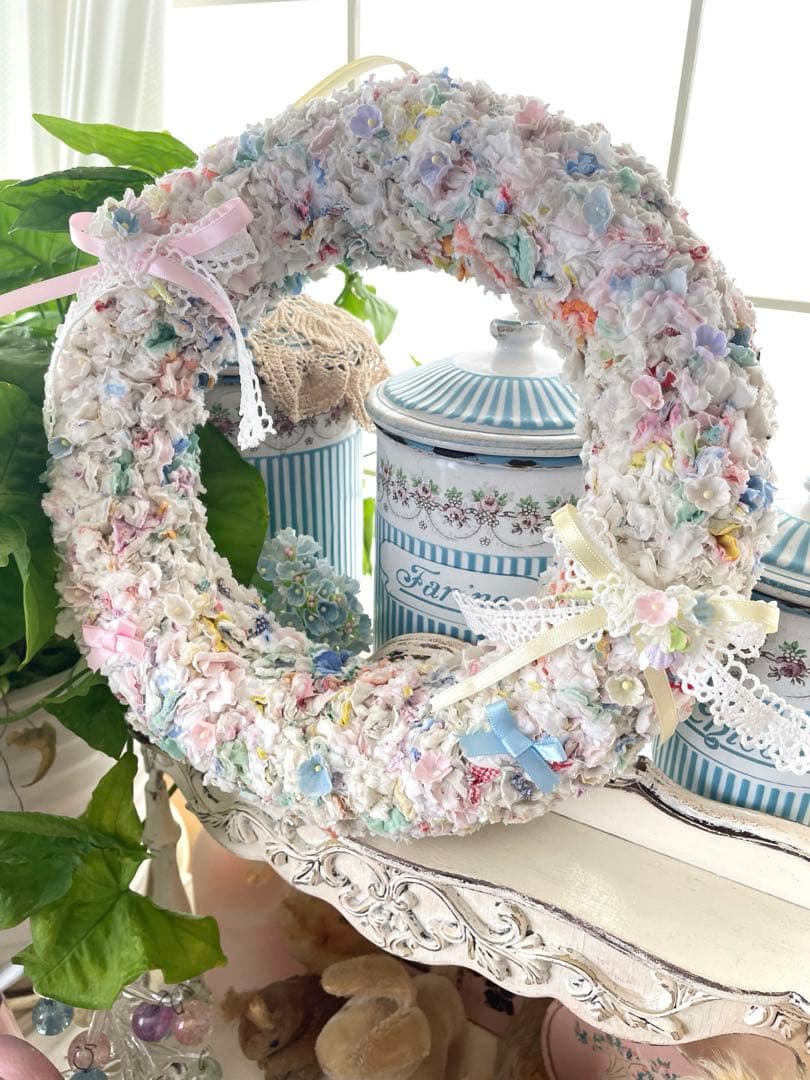 アンティークキルトで贅沢布リース両面♡ 限定１個ハンドメイド·͜· ♡