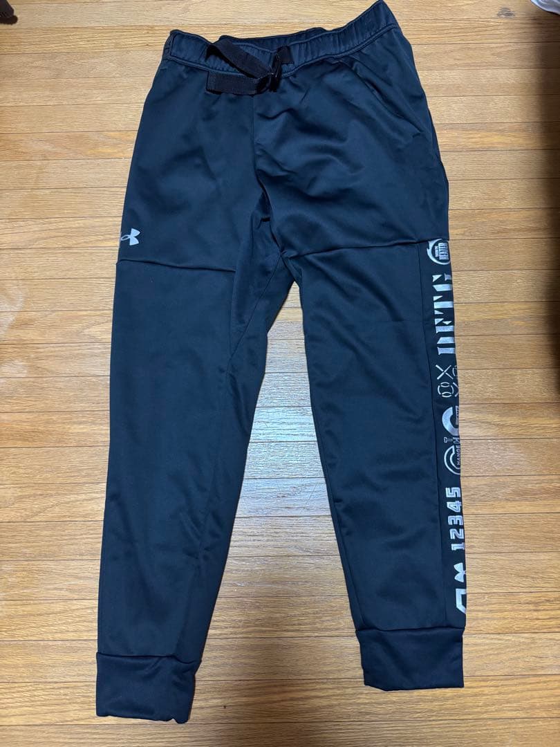 さとる様　アンダーアーマー上下セット XL