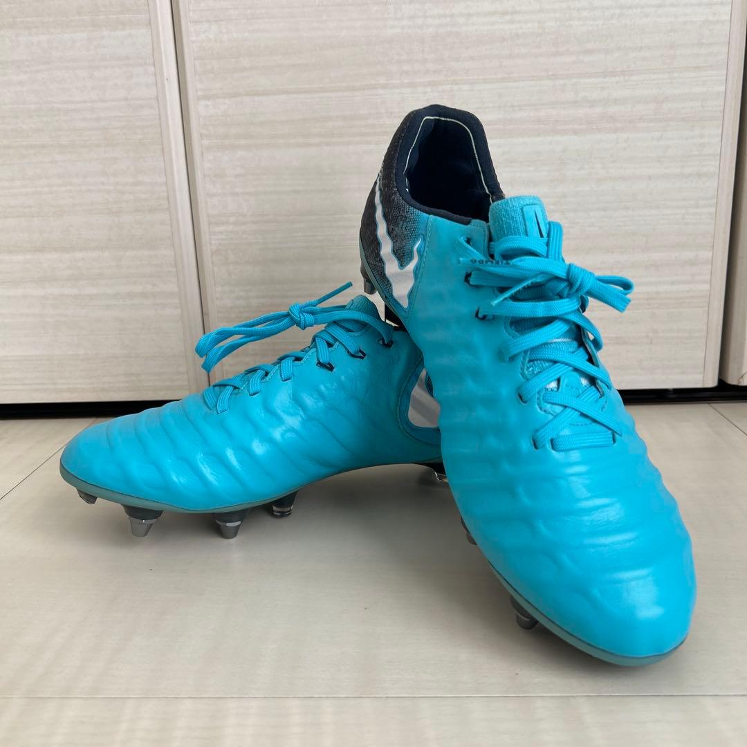 ナイキ ティエンポ レジェンド 7 エリート26.5cm SG 1月末まで出品