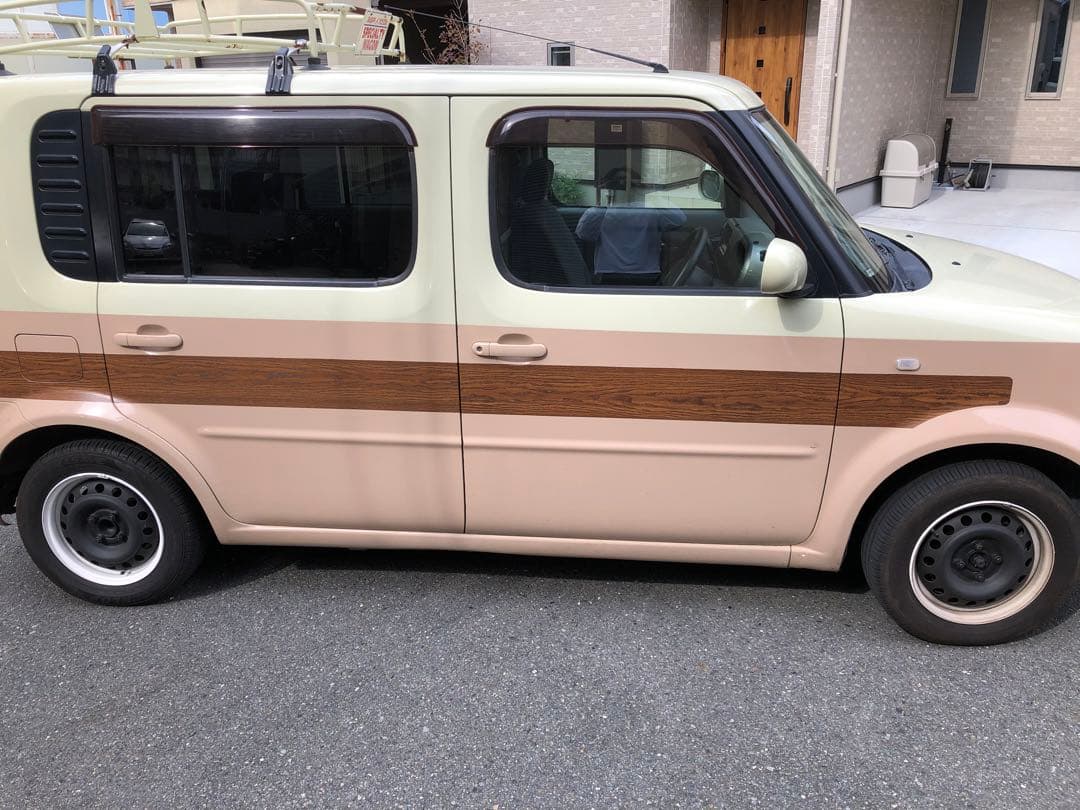 再出品　東大阪から　キューブ キュービック　Z11 世界に一台　日産 7人乗り