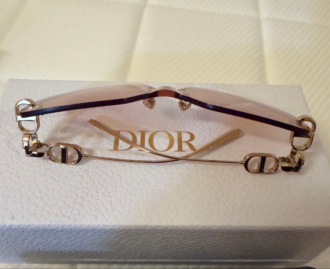 Christian Dior 薄ピンク　サングラス