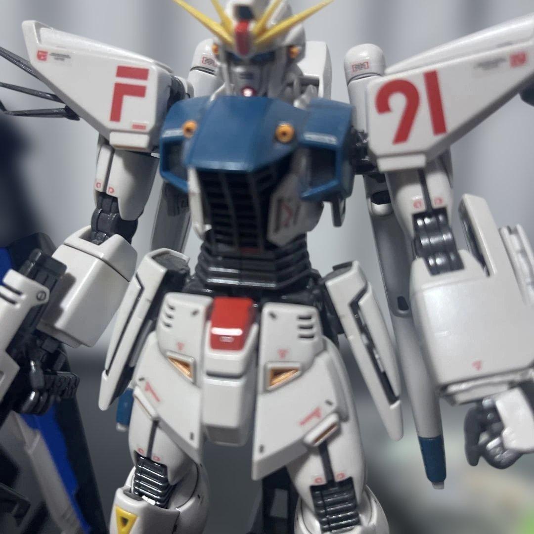 MGフリーダムガンダムVer.2.0 MGガンダムF91 Ver.2.0の2体