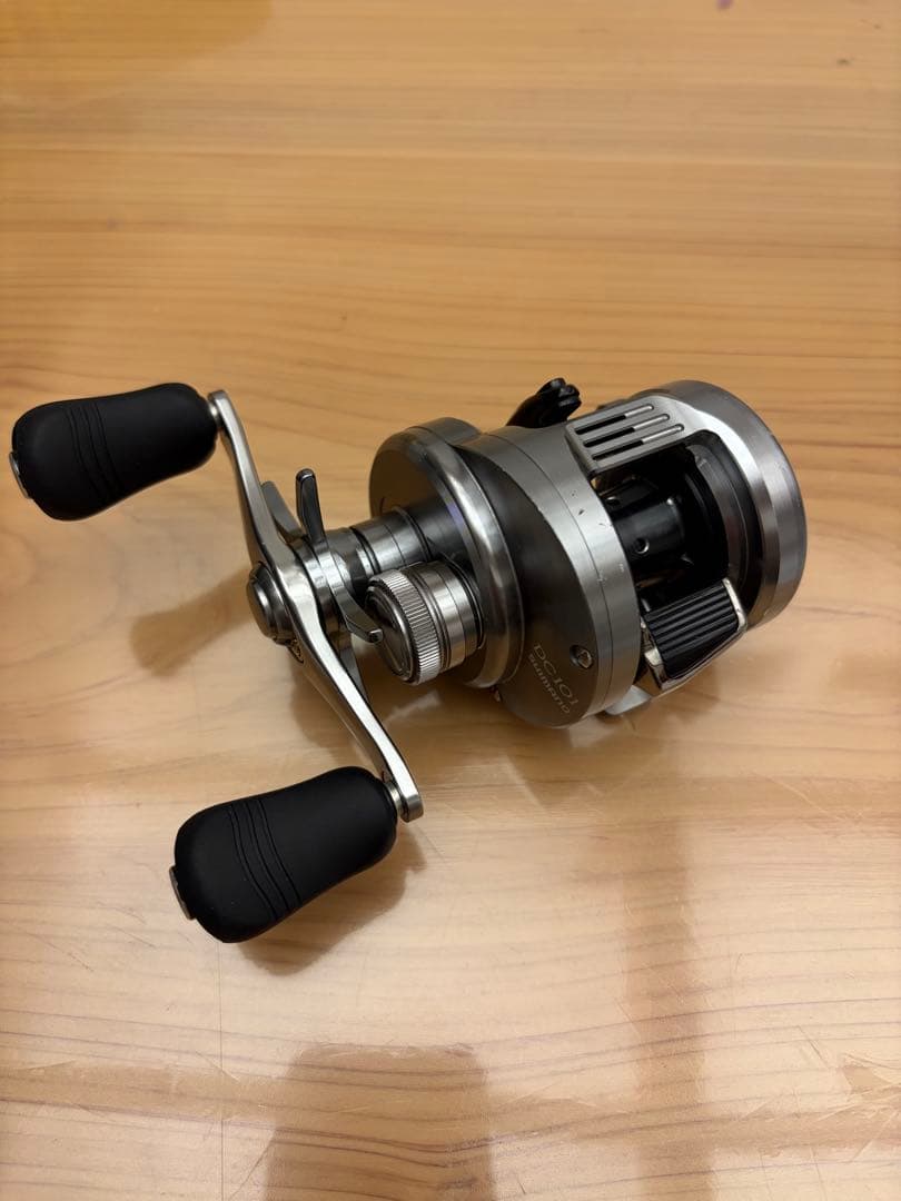 シマノ 20 カルカッタ コンクエスト DC 101 LEFT