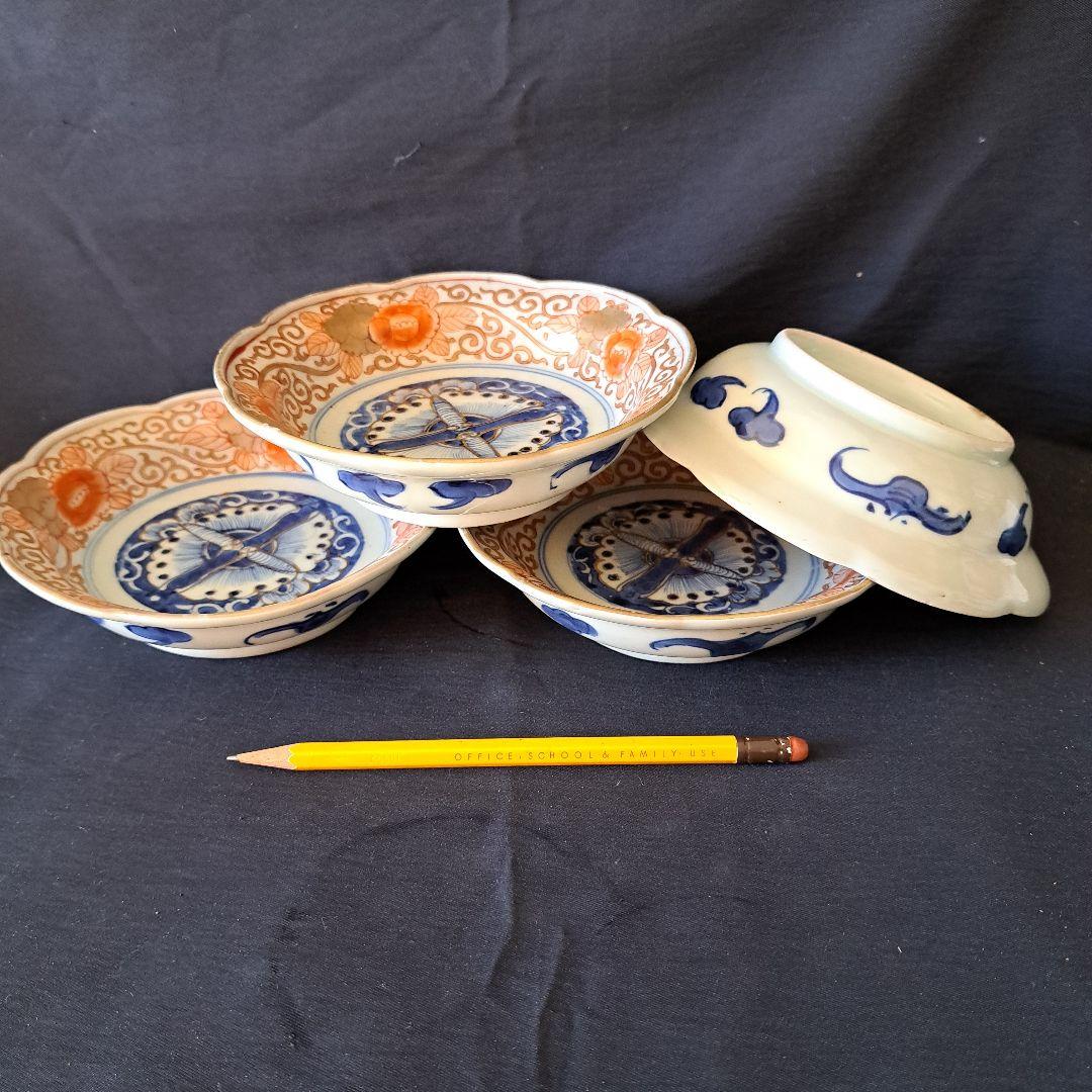 金彩の「花唐草」と向き合ってる「蝶」！古伊万里 皿 4客セット 骨董アンティーク