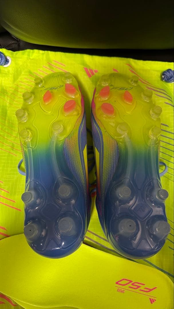 adidas F50 サッカーシューズ・スパイク