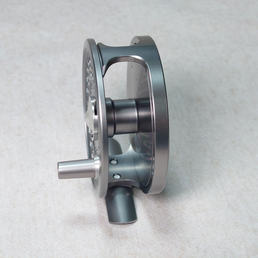 【未使用品】ダイワ アルトモアフライリール S200