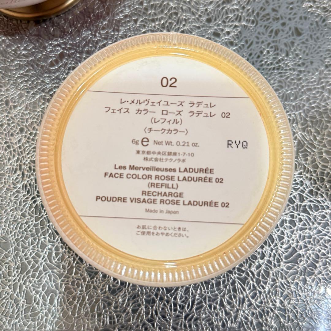 レ・メルヴェイユーズ ラデュレ チークポットとチークローズ02