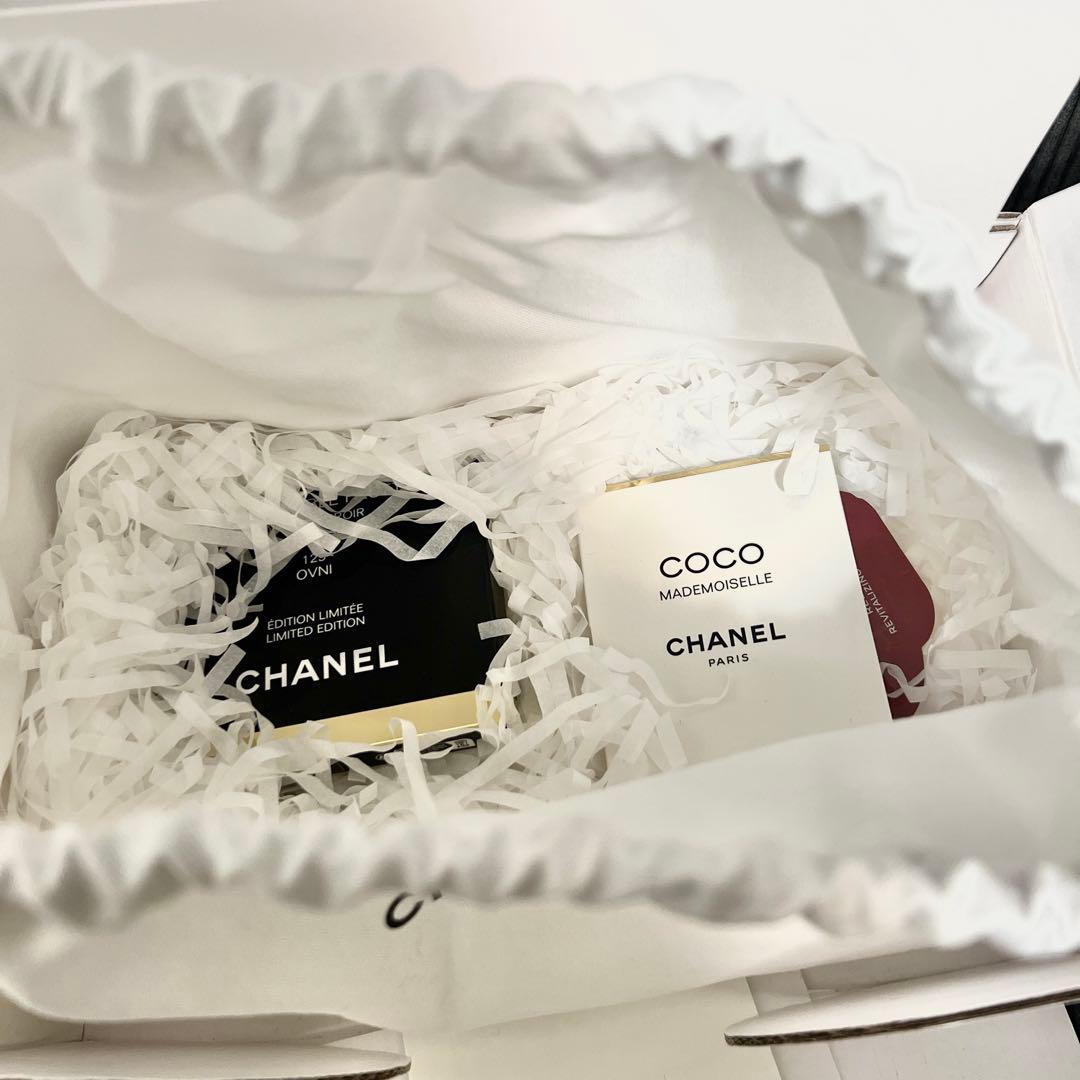 CHANEL ダブルミラー イエロー 新品未使用