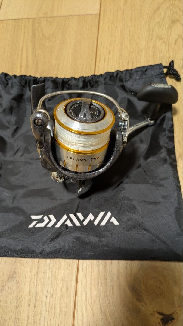 Daiwaスピニングリール FREAMS2506H