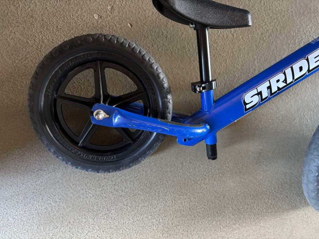 ストライダー スポーツモデル 12インチ ブルー