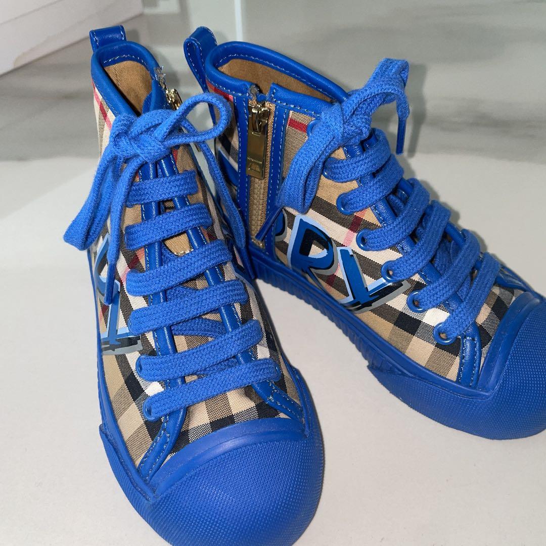 新品　未使用　バーバリー　キッズ　ハイカットスニーカー　靴　シューズ　17cm