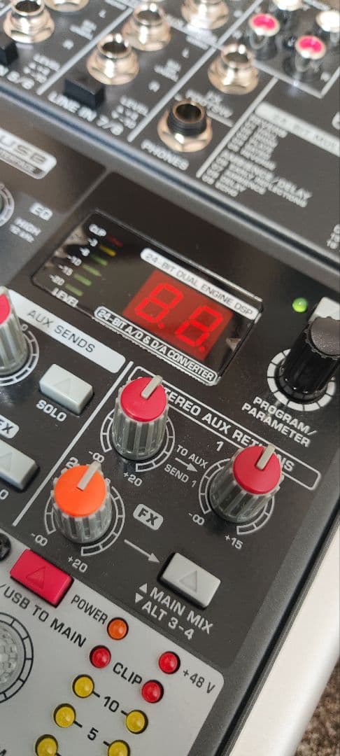 ベリンガー behringer X1204USB