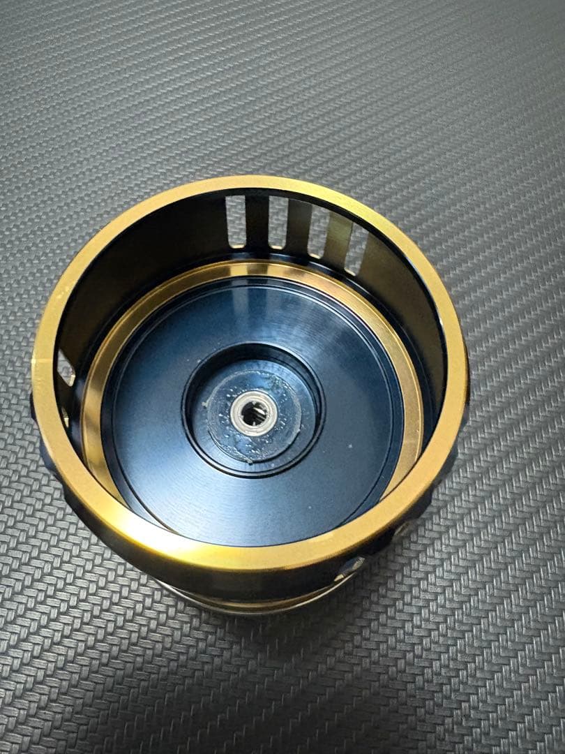 【新品未使用】25SALTIGA 14000 スプール+ドラグノブ