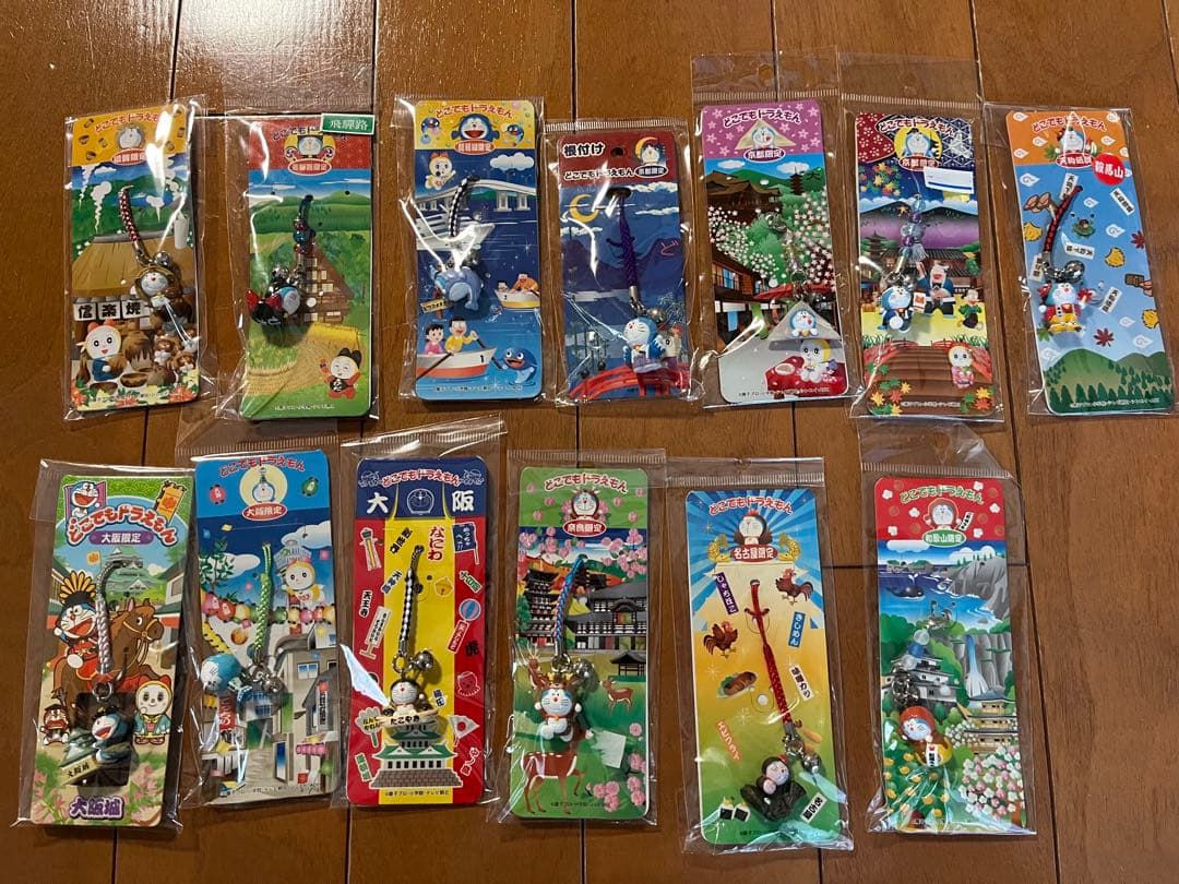 どこでもドラえもん　ストラップ　キーホルダー　根付け　80個
