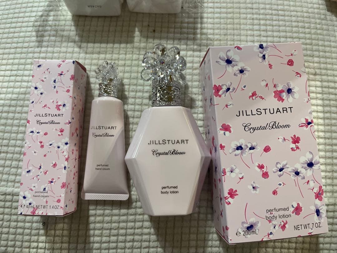 新品！JILLSTUART シャンプー、コンディショナー 、他2点の4点セット