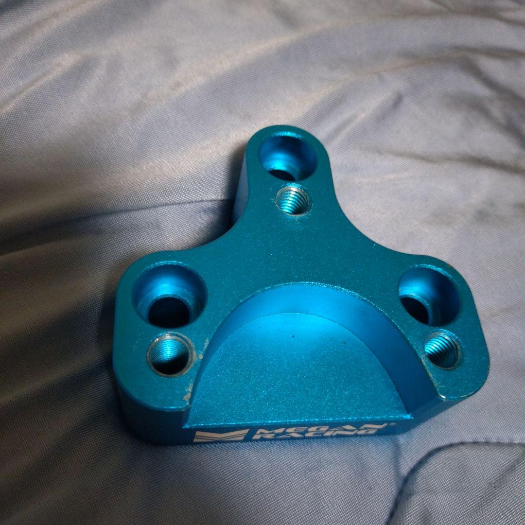 MeganRacing ロールセンターアジャスター　ワーゲン イオス ゴルフ5他