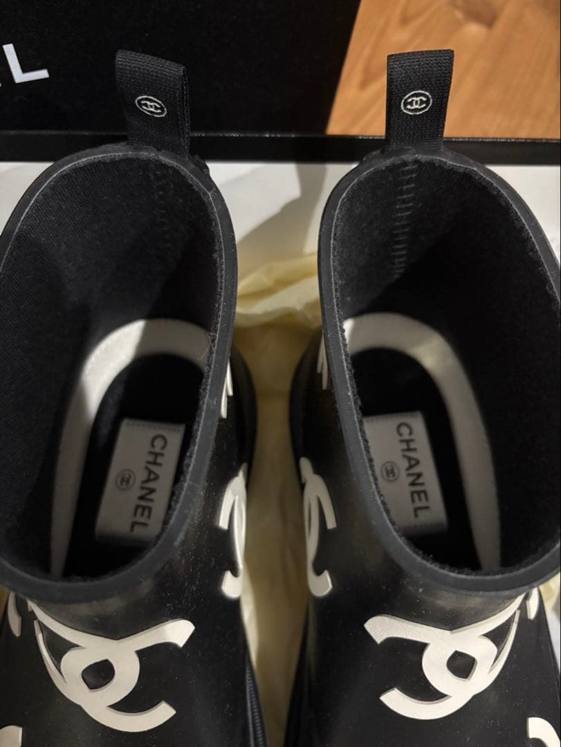 激レア！未使用！シャネル　アンクルラバーブーツ