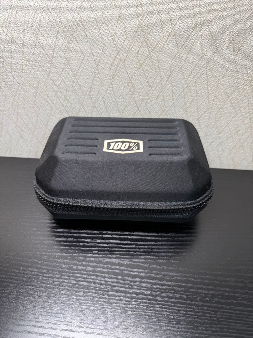 高校野球対応　100% サングラス　ケース　袋　箱付き