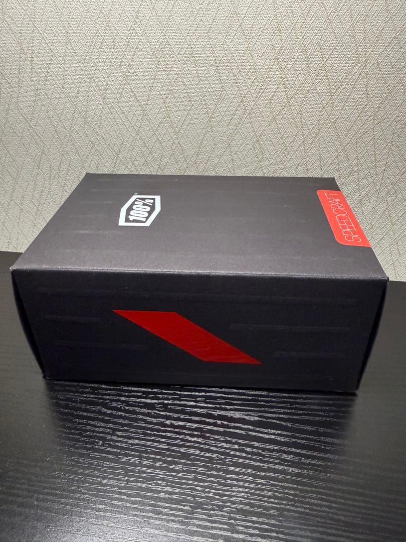 高校野球対応　100% サングラス　ケース　袋　箱付き