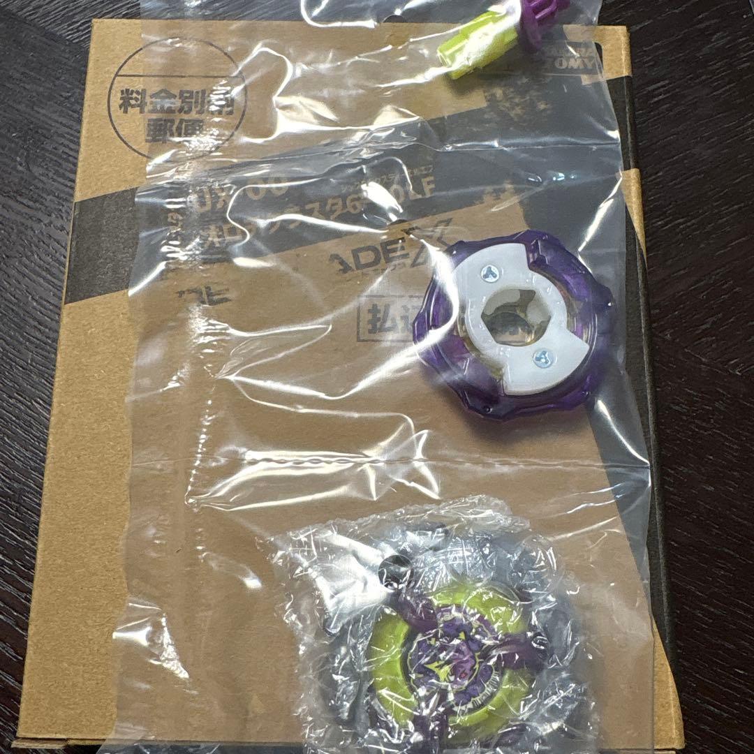 未使用 ベイブレード UX-00 オロチクラスタ 6-60lf おまけ付き！