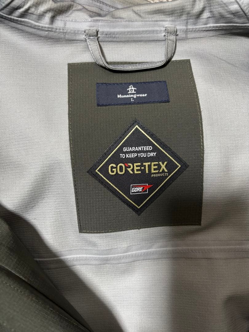 マンシングウェア　サイズL アウター　ゴアテックス
