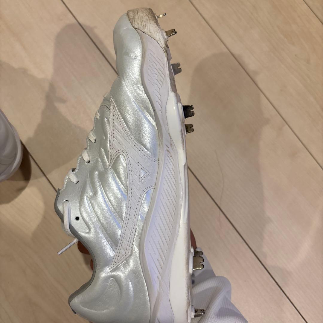 ミズノプロスパイク　白　26.5