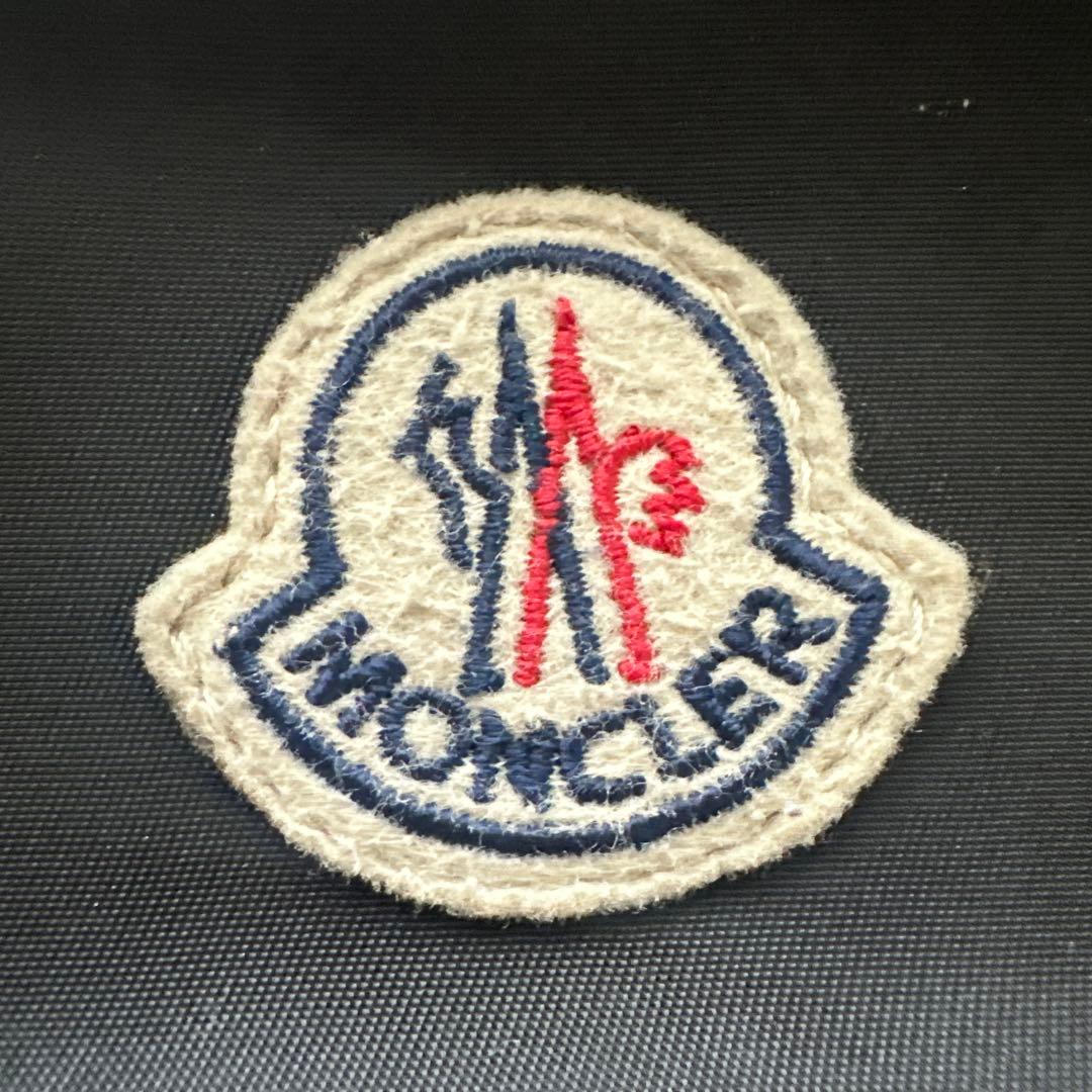 モンクレール ボディバッグ　レディース　ブラック　ポシェット　訳あり